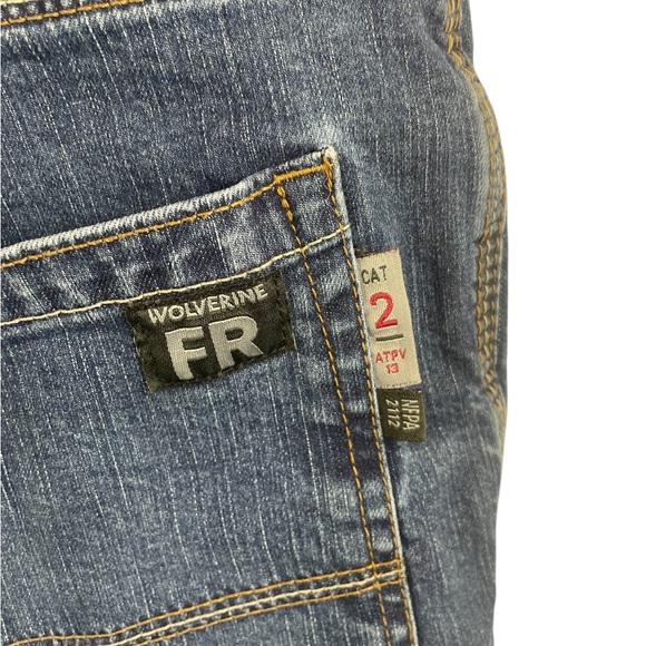 Wolverine Men's Cat 2 APTU 13 Flame Resistant Jeans 38X30 Blue Wash - Picture 4 of 9